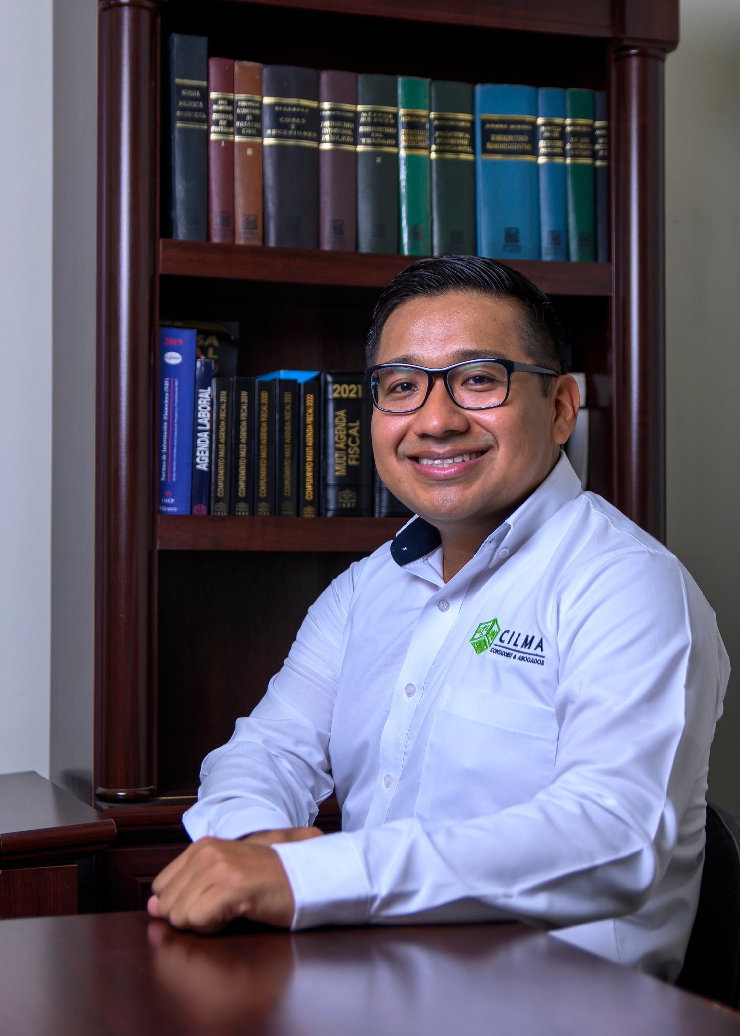 L.C. y L.D. Irineo Guzmán Bolaños